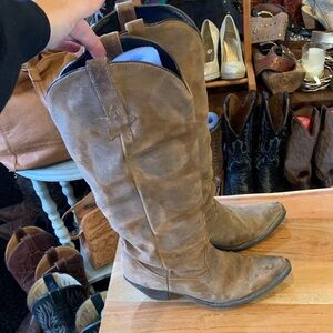 Brown Leather Western Boots with Star detail